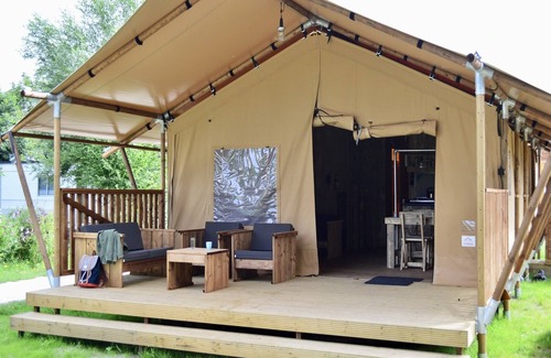 's-Gravenzande Alquiler De RV | Luxury Tent with Kitchen & Shower near Beach & Campsite