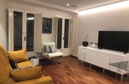 Ourense Apartamento | Luxury Descanso Termal. Joya en el casco histórico a un paso de la plaza mayor.