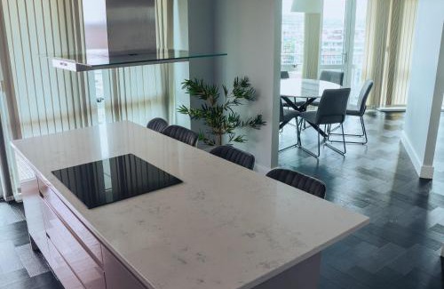 Nottingham City Centre Apartamento | Luxury Three-Bedroom Penthouse- By Resify