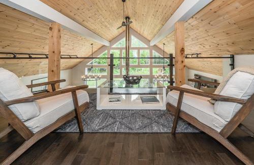 Tobermory Casa | Luxury Tobermory Retreat Modern Home Hot Tub