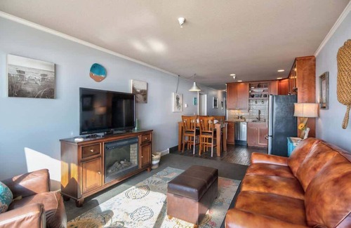 Logsden Condominio | Sand & Sea - Gorgeously Decorated Top-Floor Penthouse! Sleeps 8!