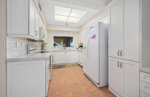 Palm Coast Condominio | Luxury top floor beachfront view