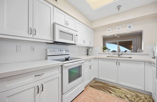 Palm Coast Condominio | Luxury top floor beachfront view