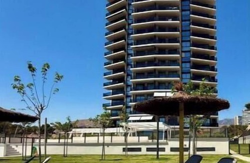Benidorm Apartamento | Luxury Torre Sakura Apartment - 250m to the beach