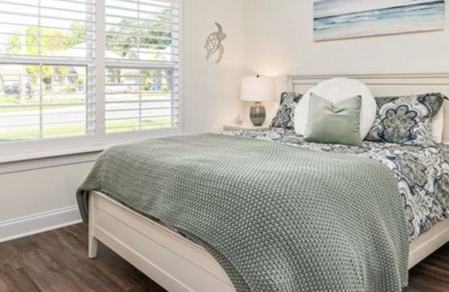 Gibsonville Casa | Luxury Townhome Near Everything! 2 miles to Elon University