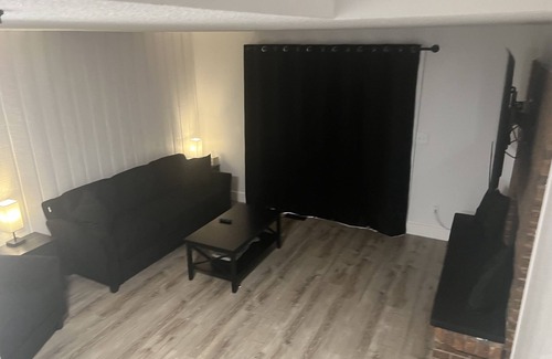 Evanston Casa | Luxury Townhome - 25% Weekly Discount.