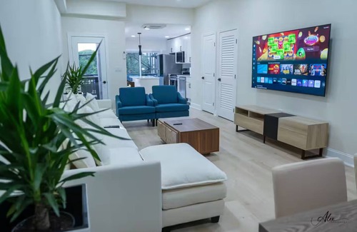 Trinidad Casa | Luxury Townhome Washington D.C