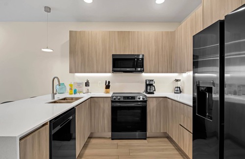 Silver Creek Casa | Luxury Townhome with private plunge pool located near Disney