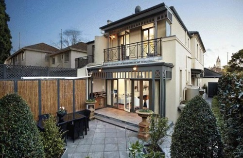 Kew Casa | Luxury Townhouse - 5min walk to restaurants, cafes and shops