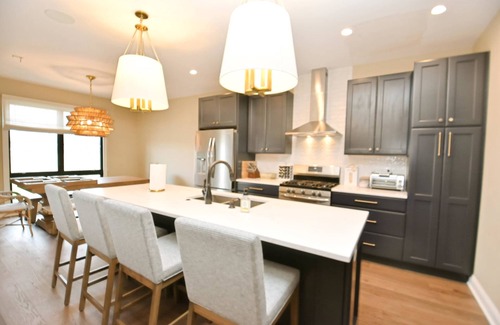 Wooded Estates Casa | Luxury Townhouse near Notre Dame with Fireplace & Pit (1418)