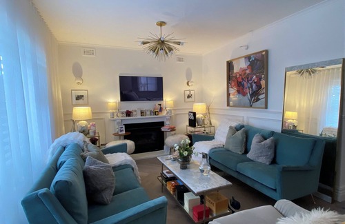 Vermont South Casa | Luxury & tranquil 3BR house + great front yard