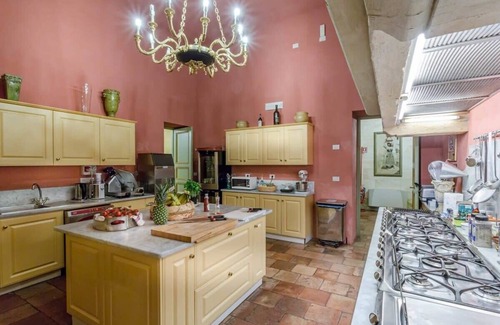 Badia Cantignano Villa | Luxury Tuscan villa S