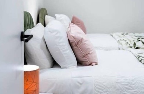 Barling Apartamento | Luxury Two Bed Apartment in Southend-on-Sea 8