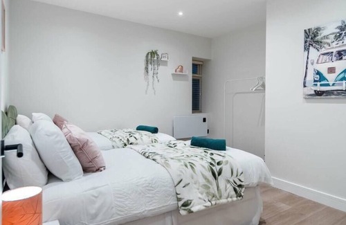 Barling Apartamento | Luxury Two Bed Apartment in Southend-on-Sea 8
