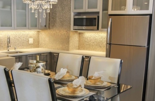 Las Vegas Apartamento | Luxury Two Bedroom Suite Hotel and Casino