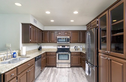 The Islands Casa | Luxury Updated 3-bedroom home with pool in Gilbert