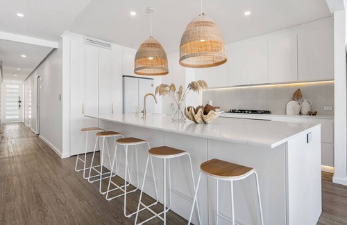 Mascot Casa | Luxury Urban Oasis - luxury and convenience close to airport and city