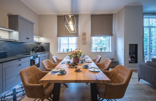 Friedeburg Apartamento | Luxury vacation apartment tom Brok in Karl-Georgs-Forst; dogs welcome