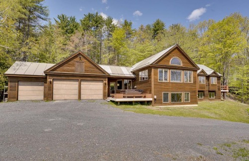 Windsor Casa | Luxury Vermont Vacation Rental Private Hot Tub!