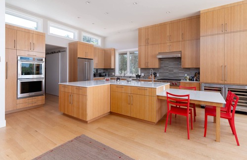 Baywood - Aragon Casa | Luxury, Views for Miles, Hot Tub, 20 Min To SF