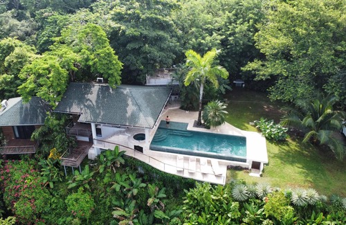 Malpaís Villa | Luxury Villa in the Jungle- Ocean & Bay View - Pool, A/C, Wi-Fi