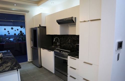 Los Maestros Villa | Villa de lujo * 12 habitaciones, capacidad para 23 personas, confort, piscina y relax. 10 minutos del aeropuerto y la playa.