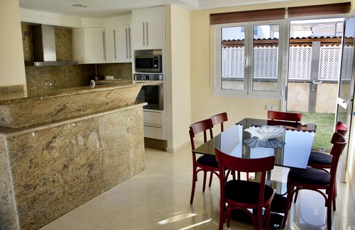 Sonnenland Villa | Villa de lujo, cerca de la playa, con piscina y jardín privado