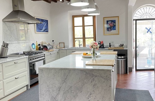 Villabuona Villa | Luxury Villa Baloccaia ,Heated Pool Lucca Italy 8 bedrooms all AC, 9 bathrooms