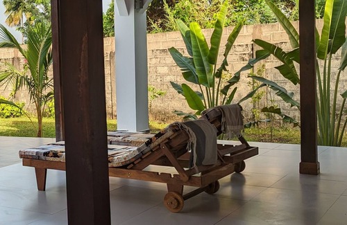 Sanyang Villa | Luxury villa beautiful garden (fruit) and large private pool, 2.5 km from the beach
