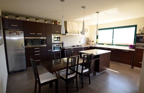 Calvi Villa | VILLA DE LUJO CALVI 300m2, 8 PERS piscina Sea PANORÁMICA Y MONTAÑA