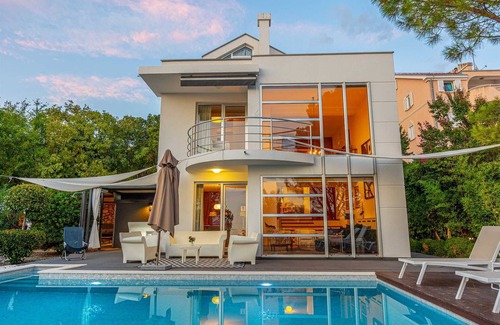 Dramalj Villa | Luxury Villa Duchess with Pool