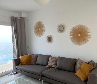 Almuñécar Villa | Luxury villa with 360 Panoramic Views Heated Pool Spa