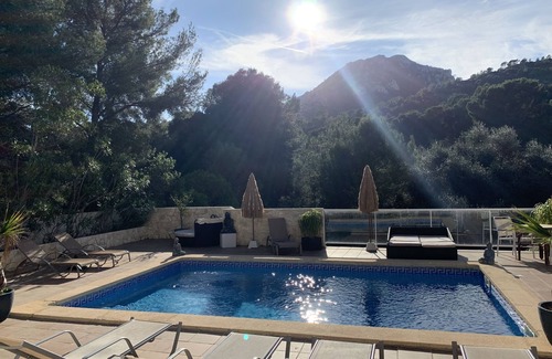 Provensals Villa | Villa de lujo Felizidad. Piscina privada, 5 dormitorios, 4 baños. y vista al mar. Font de Sa Cala.