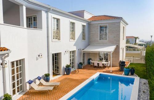 Vabriga Villa | Luxury Villa Fiordaliso near Poreč for 6 people with private pool & sea view