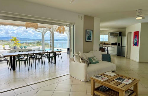 Trois-Ilets Villa | Lujosa villa para 8 personas, piscina + vista al mar Caribe = SUPER VACACIONES