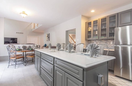 East Stroudsburg Casa | Hot Tub-Chef's Kitchen-King Suite-Game Room-Fenced Yard-Fire Pit-BBQ
