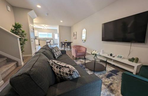 West Edmonton Apartamento | Luxury Villa Home