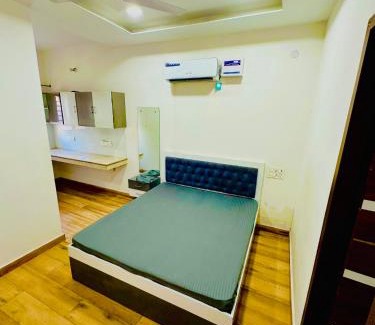 Bathinda Hotel | Luxury villa hotel and retro