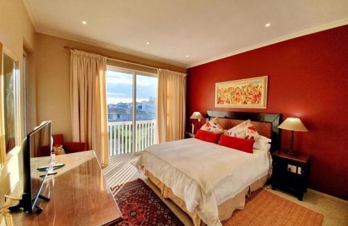 Pinnacle Point Apartamento | Luxury Villa in Pinnacle Point with Inverter