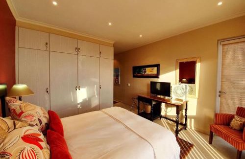 Pinnacle Point Apartamento | Luxury Villa in Pinnacle Point with Inverter