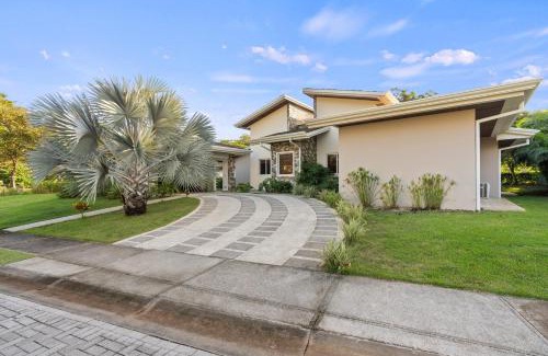 Playa Conchal Casa | Luxury Villa in Reserva Conchal Golf & Beach