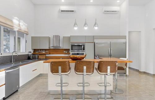 Playa Conchal Casa | Luxury Villa in Reserva Conchal Golf & Beach