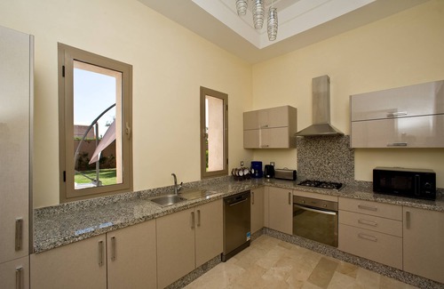 Zaouia Sidi Abdallah Ben Sassi Villa | Villa de lujo en la región de Marrakech con piscina privada y 3 suites para padres.