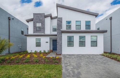 Kissimmee Villa | Luxury Villa inside Storey Lake, Kissimmee - No Extra Fees