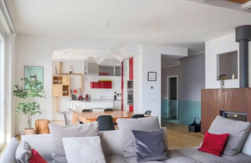 Bonzeno Apartamento | Luxury Villa – Modern Comfort with Lake Como Views