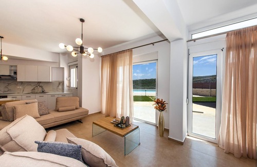 Gerani Villa | Villa Oasis - Luxury Residence