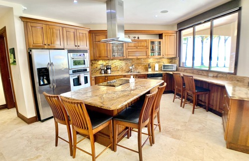 Playa Hermosa Condominio | Luxury Villa on The Beach - Hermosa Palms 10A by RedAwning
