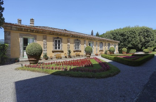 Lucca Villa | VILLA histórica sobre las colinas de Lucca con piscina y pista de tenis EXCLUSIVO
