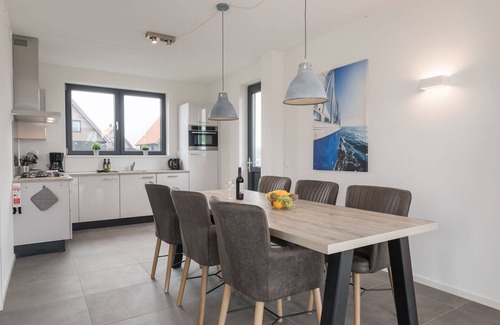 Ossenzijl Villa | Villa de lujo sobre el agua