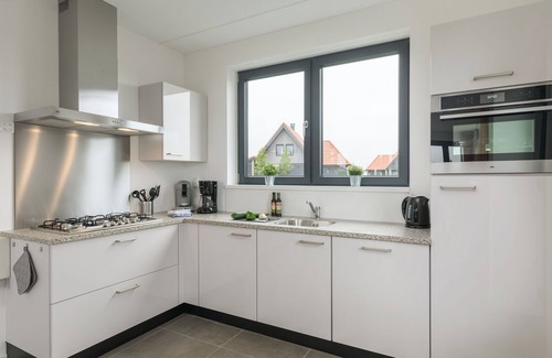 Ossenzijl Villa | Villa de lujo sobre el agua
